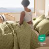 Bedsure Extra Long Quilt Set - Soft Ultrasonic - Clover Bedspread - Lightweight Bed Coverlet for All Seasons, Twin, Queen, King